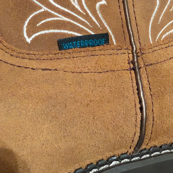 Tan Suede Western Boots with Embroidery - Picture 9 of 10